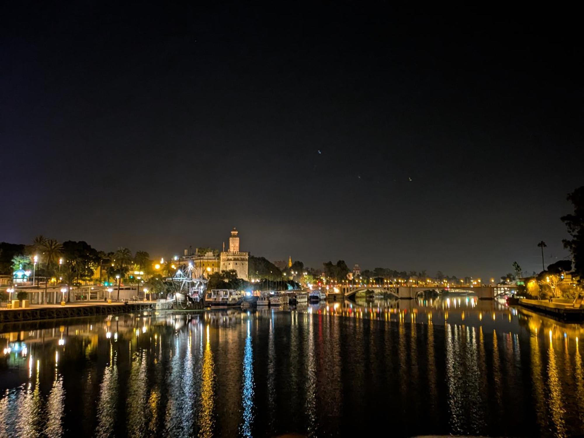 Sunterrace Loft-Triana'S Star, 10' From City Center! Sevilla Exteriör bild